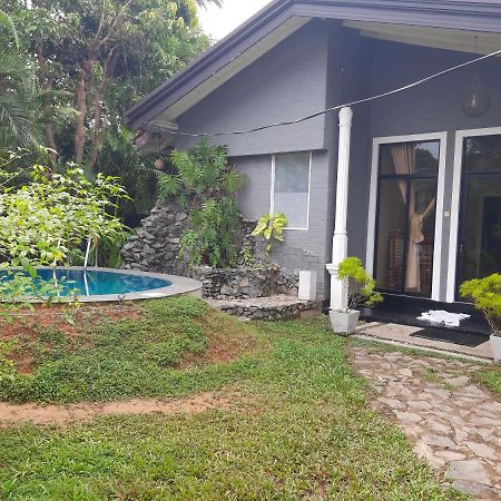 Mihilaka Holiday Homes Wadduwa Esterno foto