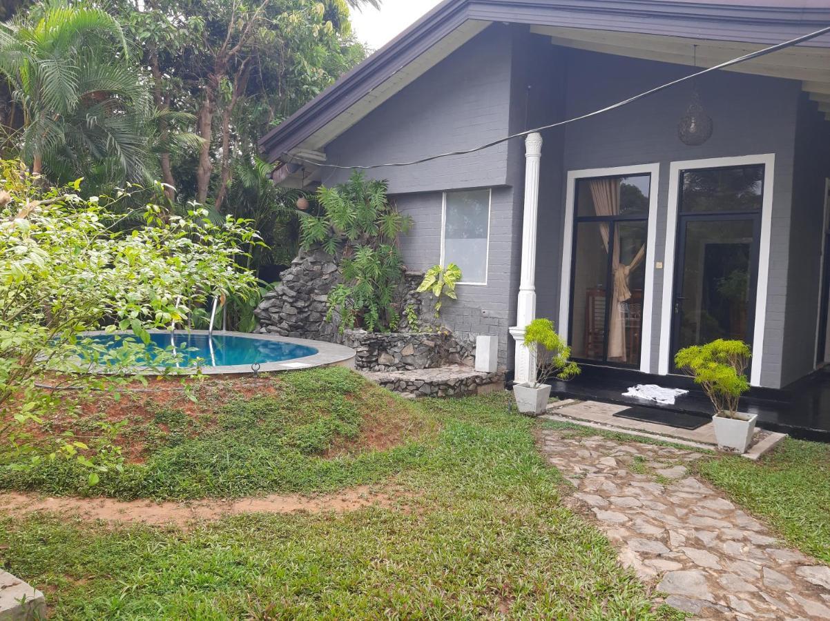 Mihilaka Holiday Homes Wadduwa Esterno foto
